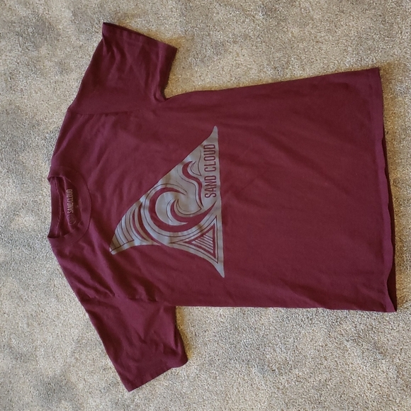 sand cloud Tops - Maroon Sandcloud Shark Fin Tee Size Small